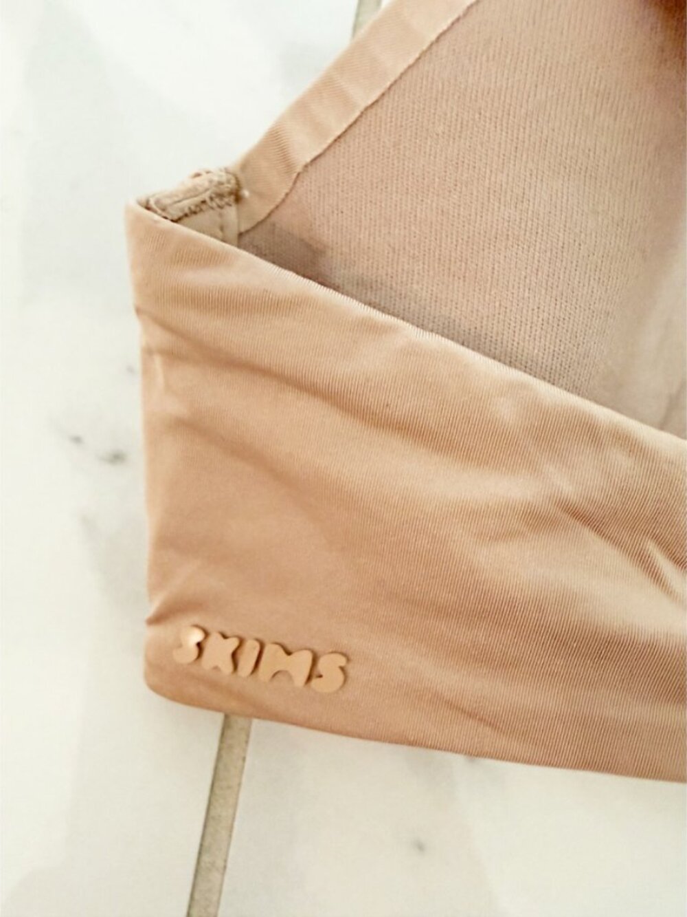 SKIMS T-SHIRT DEMI BRA wireless form 34B in clay - Picture 3 of 7